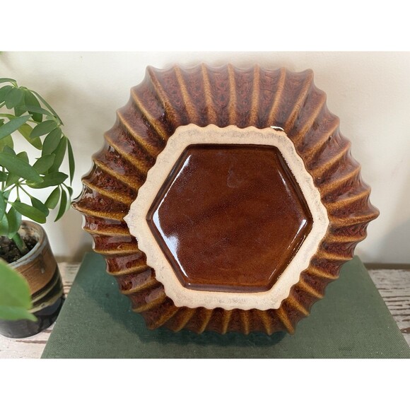 Vintage Brown Fluted Hexagon Ribbed Shaped Glazed Unique Retro Vase Planter - Picture 5 of 9